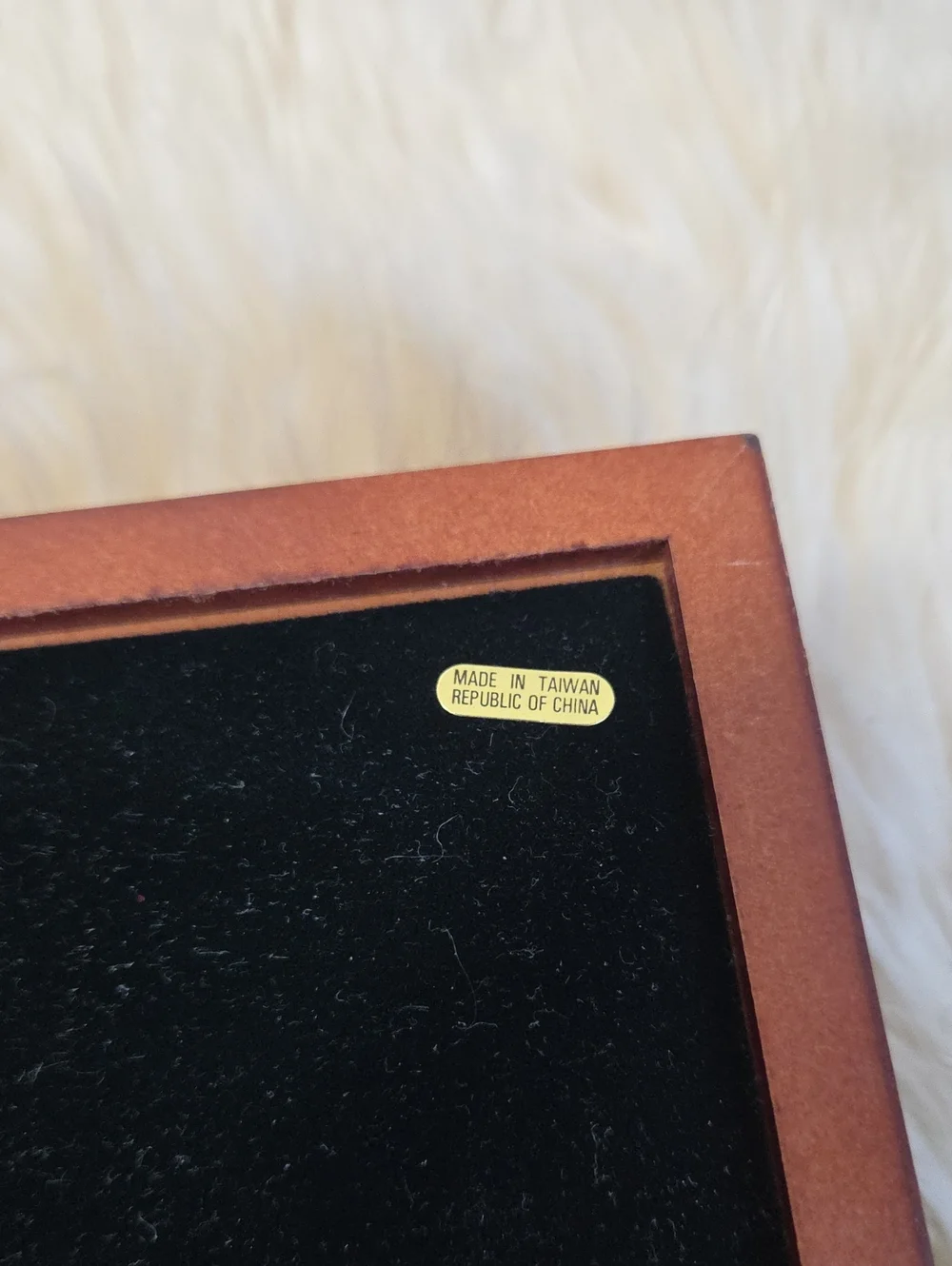 N/A elegant vintage